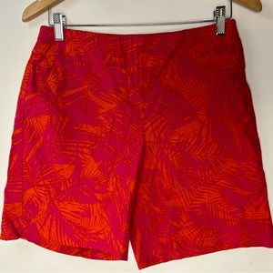 New‎ York & Company Orange Red Pink Fusia Leaves Pattern Pullon Shorts Medium